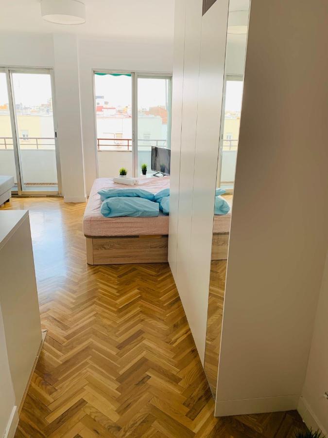 Ferienwohnung Pisos Con Piscina Barrio Exclusivo-Wizinkcenter Alquiler Temporada Madrid Exterior foto
