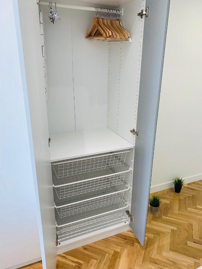 Ferienwohnung Pisos Con Piscina Barrio Exclusivo-Wizinkcenter Alquiler Temporada Madrid Exterior foto