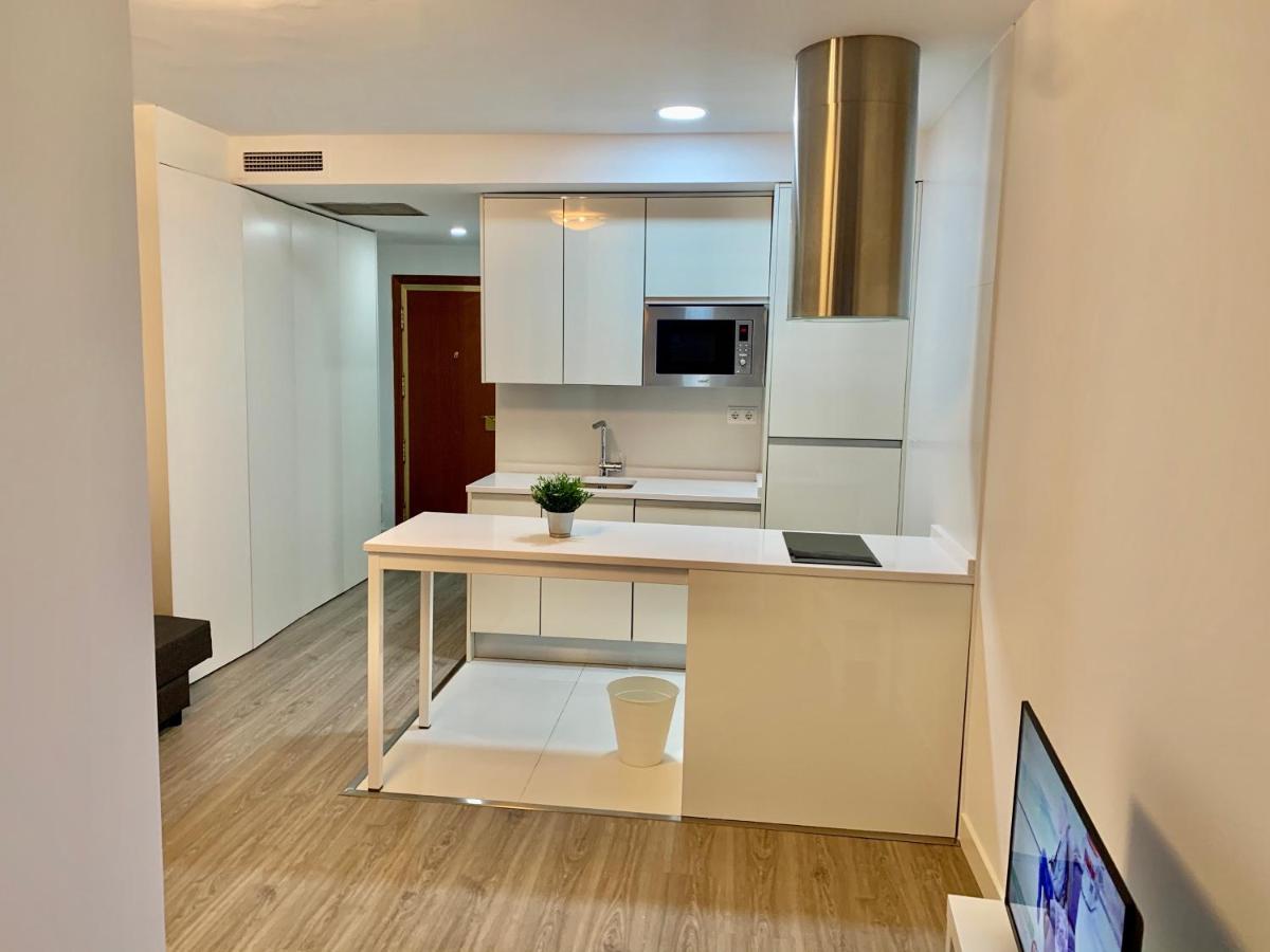 Ferienwohnung Pisos Con Piscina Barrio Exclusivo-Wizinkcenter Alquiler Temporada Madrid Exterior foto