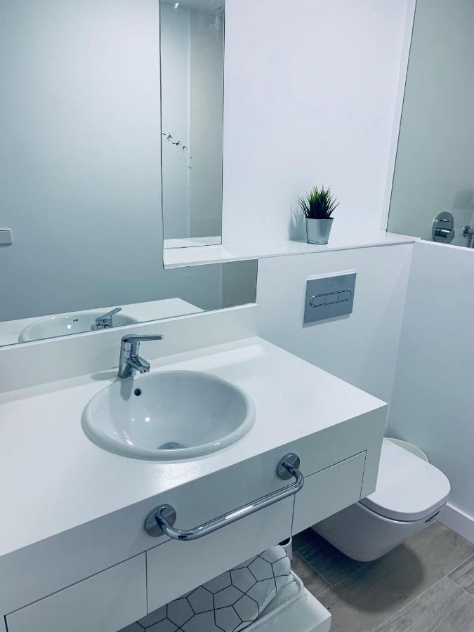 Ferienwohnung Pisos Con Piscina Barrio Exclusivo-Wizinkcenter Alquiler Temporada Madrid Exterior foto